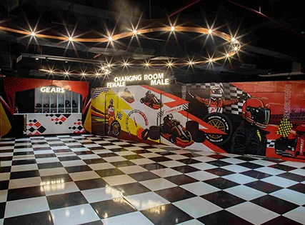 Driving on India's largest Go-Kart track - Formula Karting